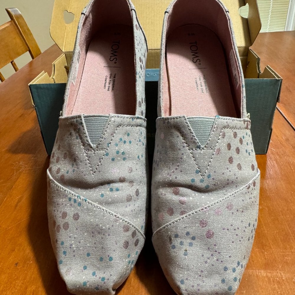 Cute Tom's Alpargata canvas shoes, Drizzle Grey Superbloom Dot Print, women's 9